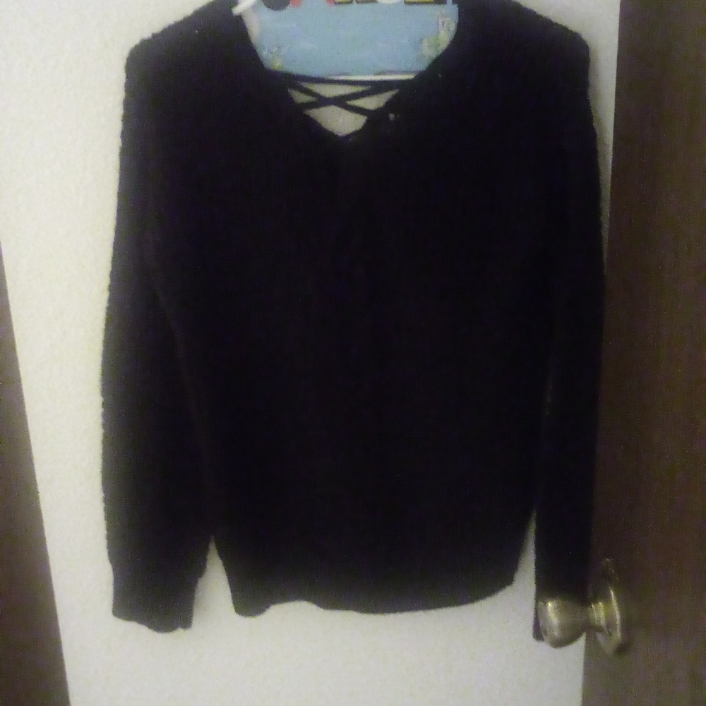 Sweater - Picture 4 of 7